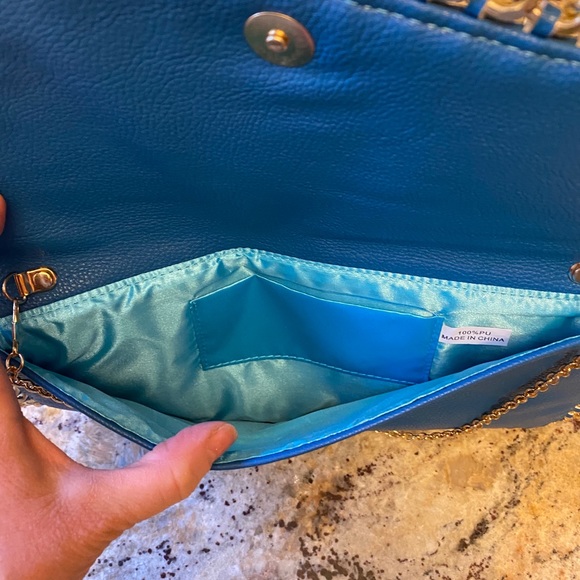 Chain purse - Picture 3 of 3